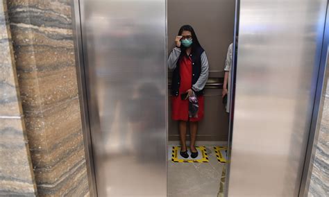 Kisah Lift dan Gedung Pencakar Langit .